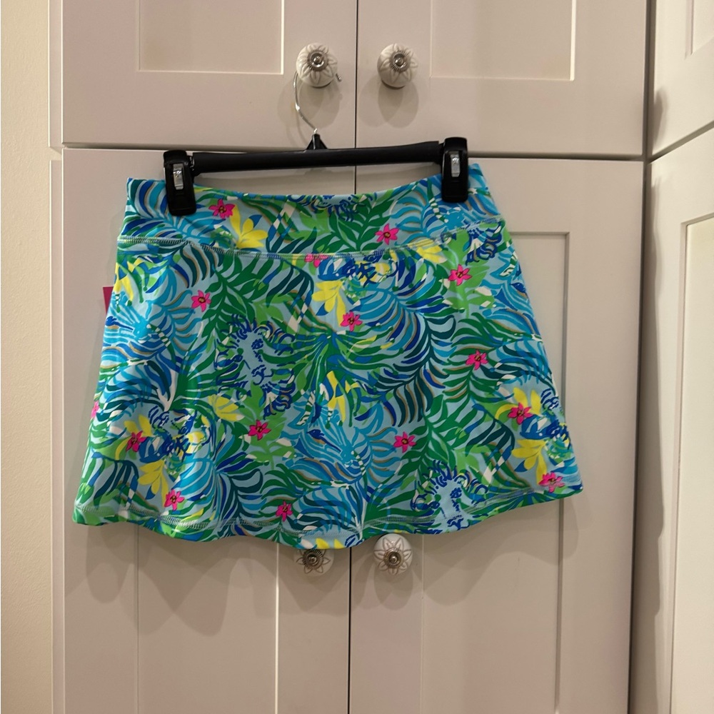 NEW WITH TAGS Lilly Pulitzer sports skirt with attached shorts/ LUXLETIC
